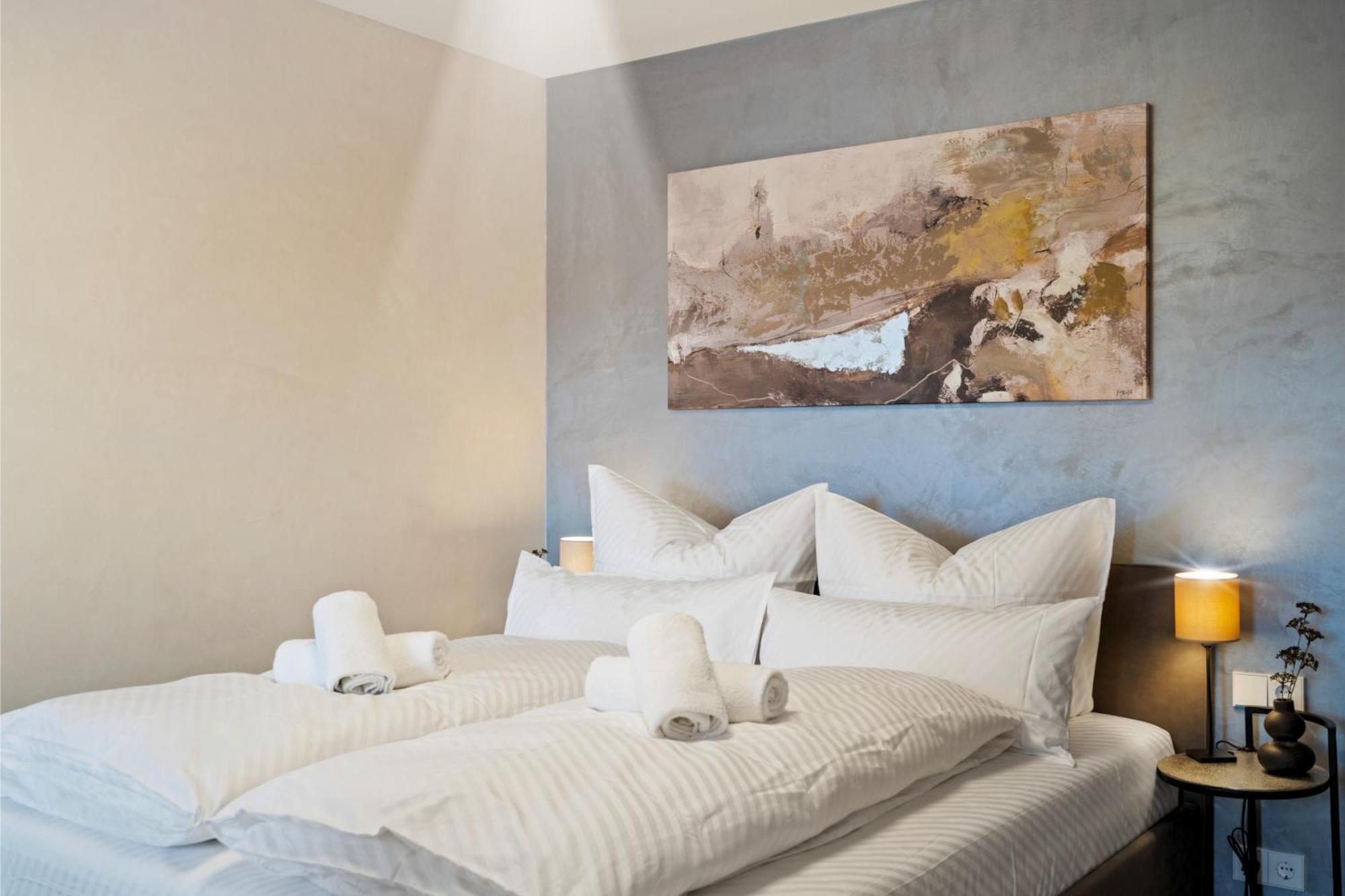 Modern Elegance In Historical City Center Trier Exterior foto